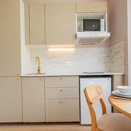 Appartamento Stylish 1-bedroom With Air Conditioning In 17th