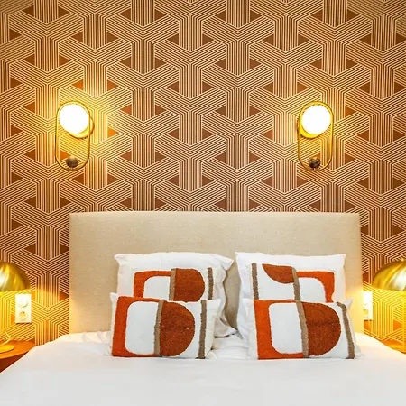 Stylish 1-bedroom With Air Conditioning In 17th Parigi