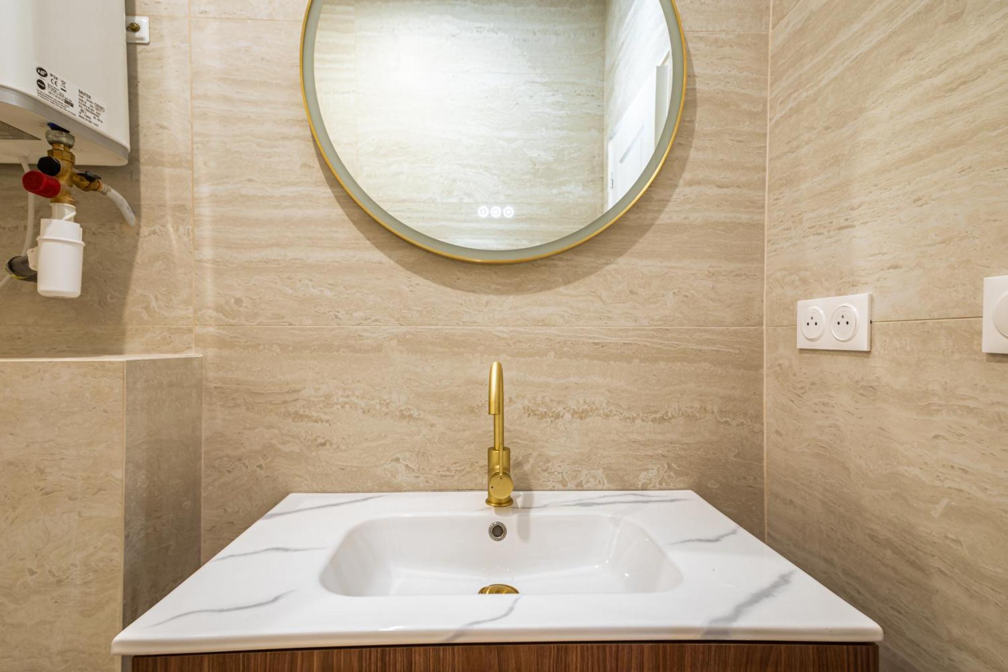 Stylish 1-bedroom With Air Conditioning In 17th